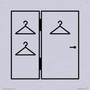 I065 Large Changing room